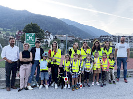 pedibus-steinach2023_kinder-chauffeurinnen-organisation.jpg